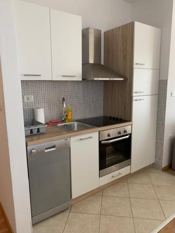 Neea Apartments Медулин Екстериор снимка