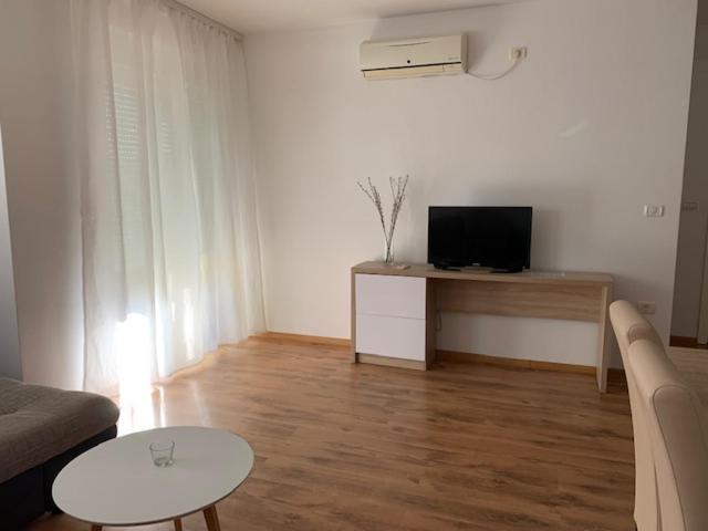 Neea Apartments Медулин Екстериор снимка